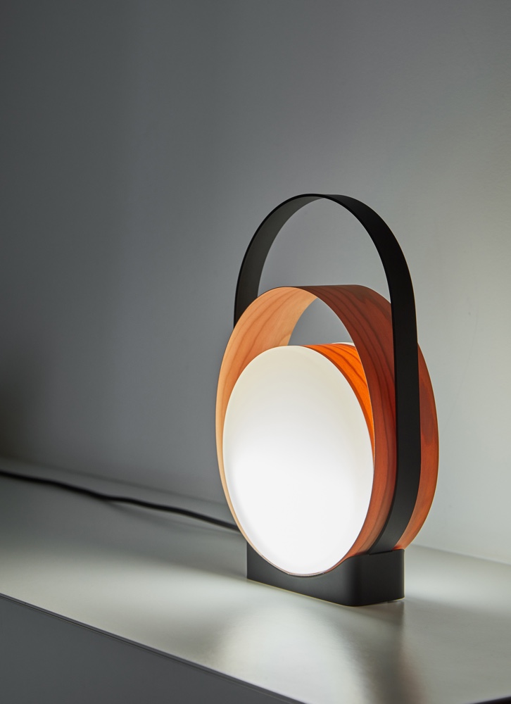 Loop: A smart new LZF lamp by MUT
