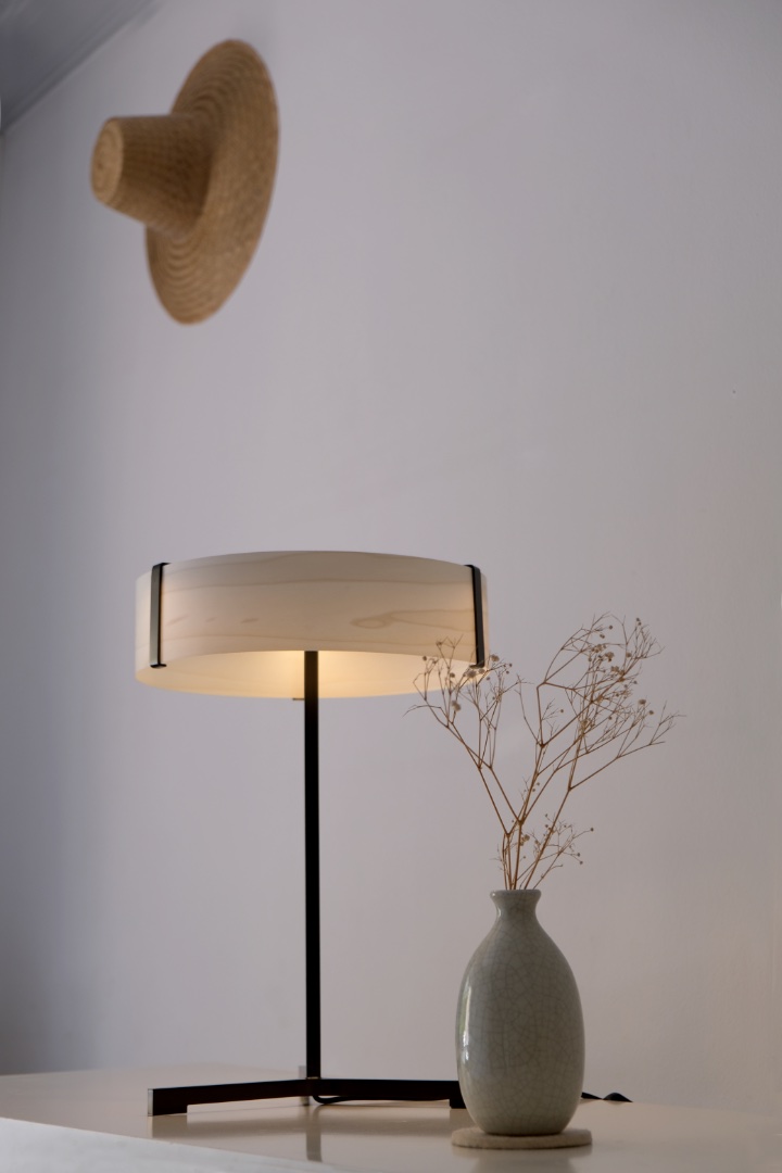 Thesis table lamp, Ramón Esteve